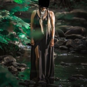 Long black flattering dress with slit